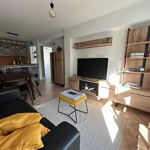 https://simply-yellow-apartment.hotels-lisbon-portugal.com