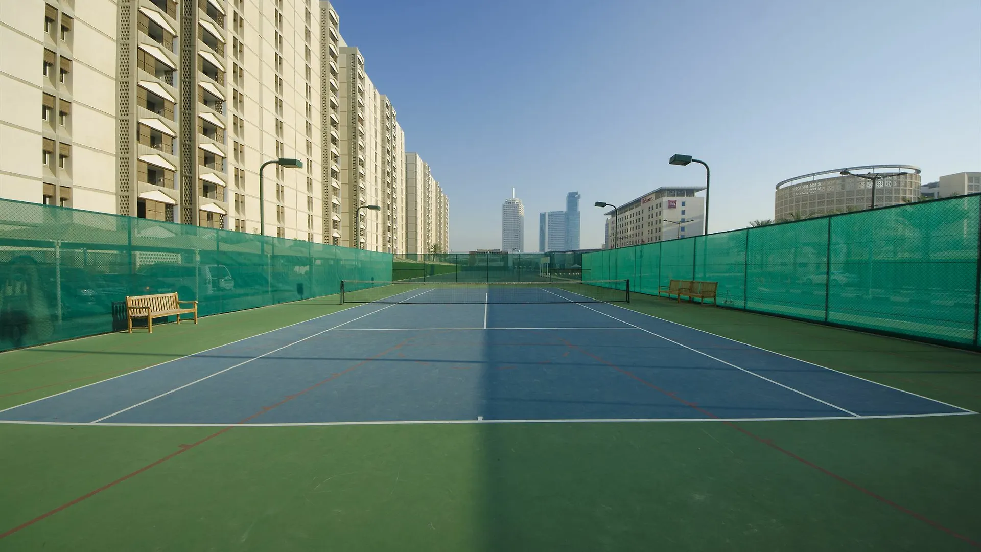 The Apartments, Dubai World Trade Centre 0*,  Emirati Arabi Uniti